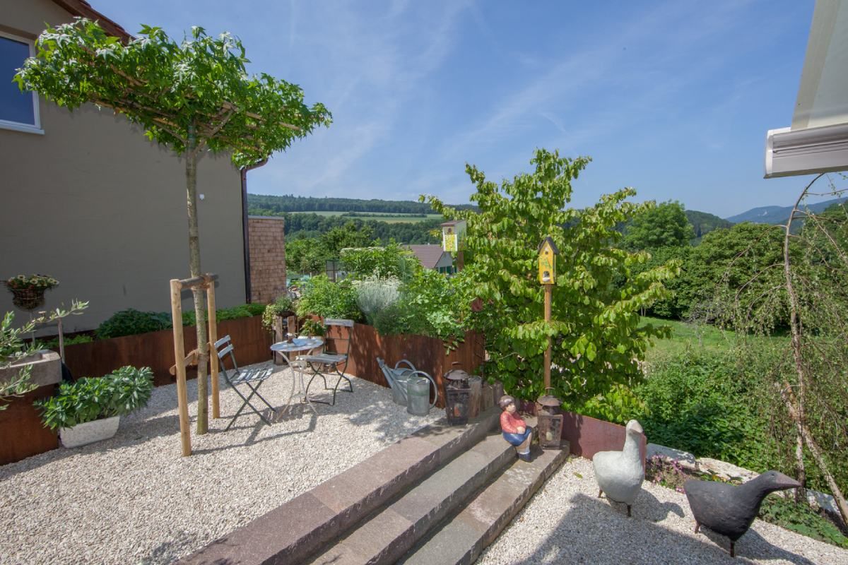 HS Gartenbau GmbH Hofer & Steiner Terrasse mit Treppe