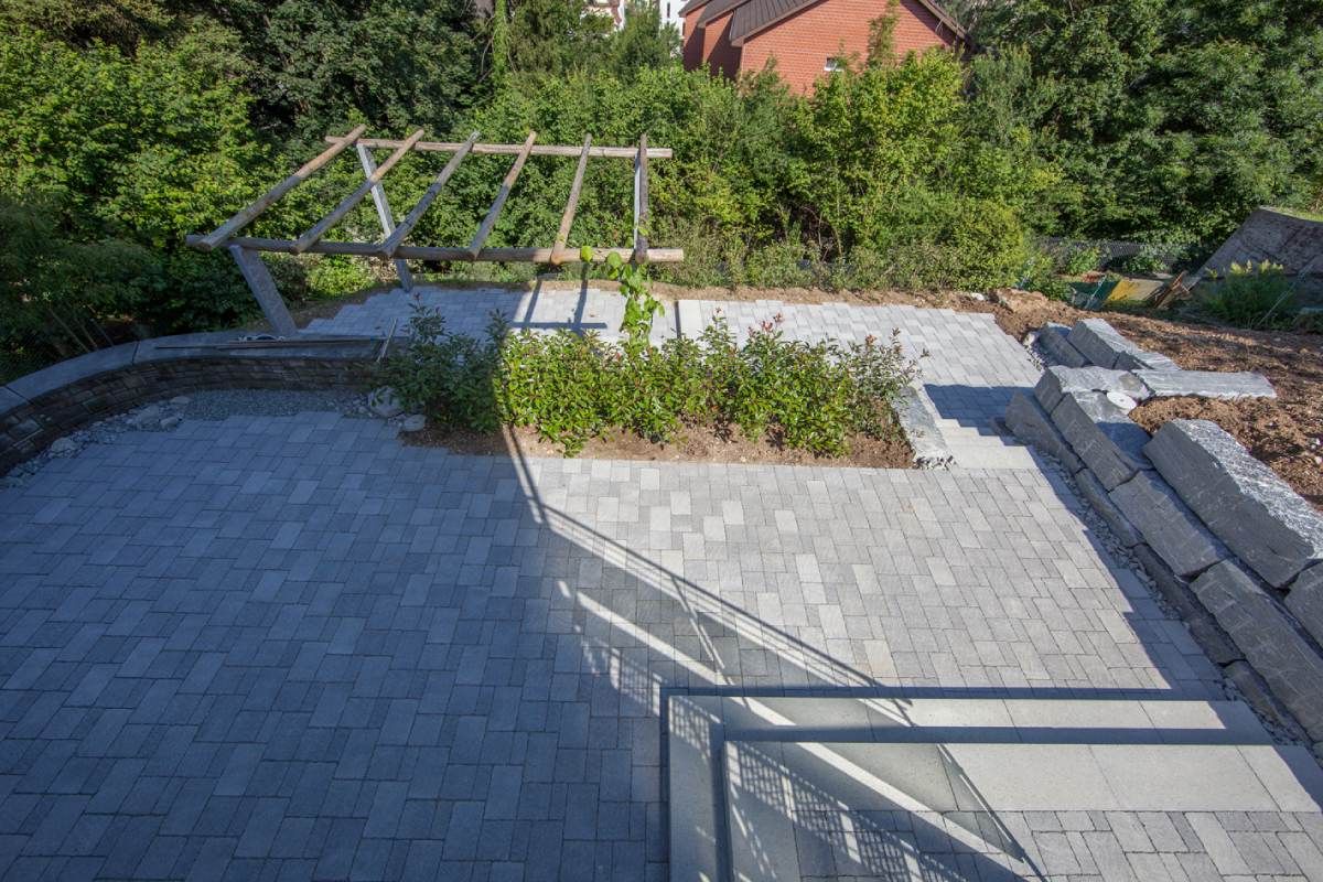 HS Gartenbau GmbH Hofer & Steiner Terrasse aus Stein